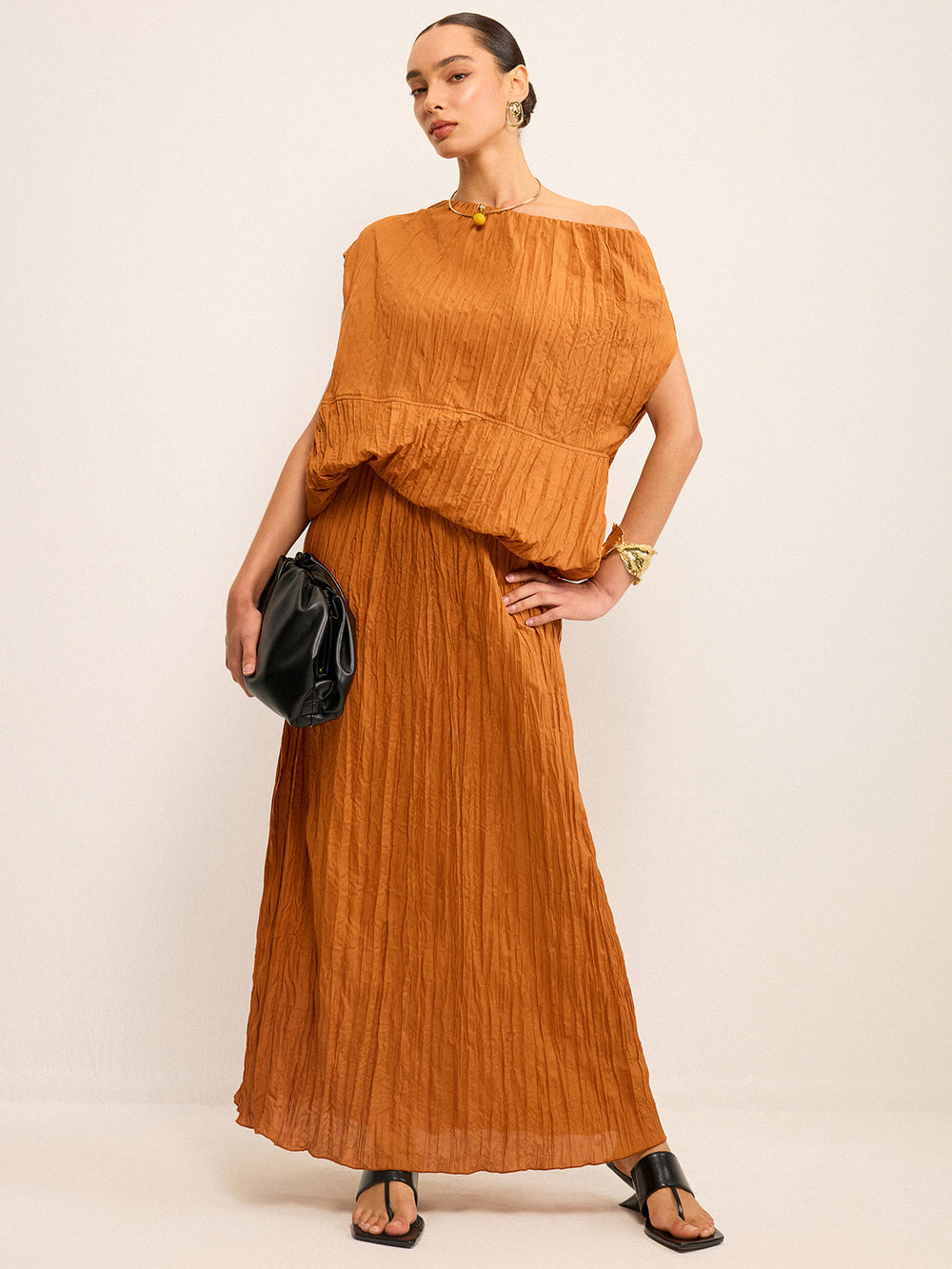 Ensemble Chemisier Off-Shoulder Texturé Oversized et Jupe Maxi