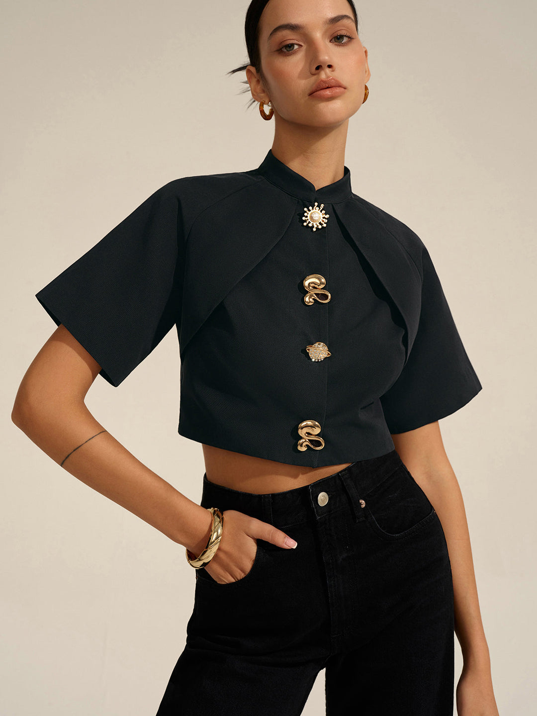 Blouse Courte Décorée en Métal
