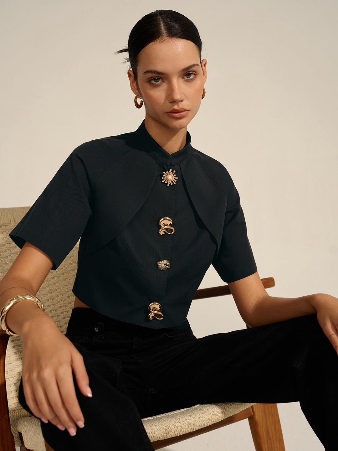Blouse Courte Décorée en Métal