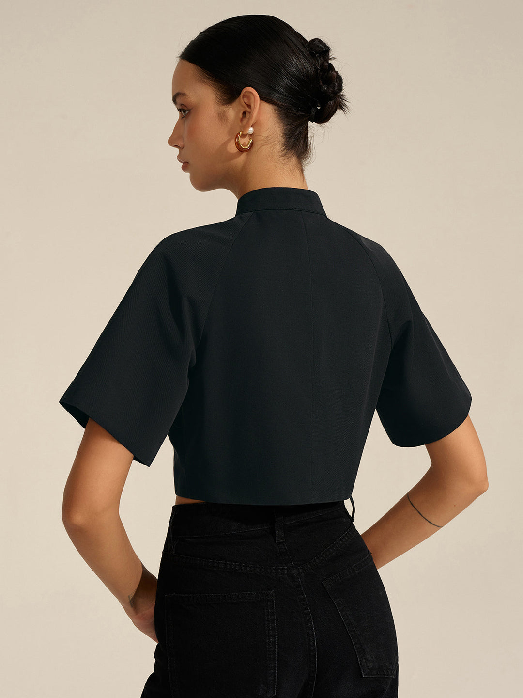 Blouse Courte Décorée en Métal