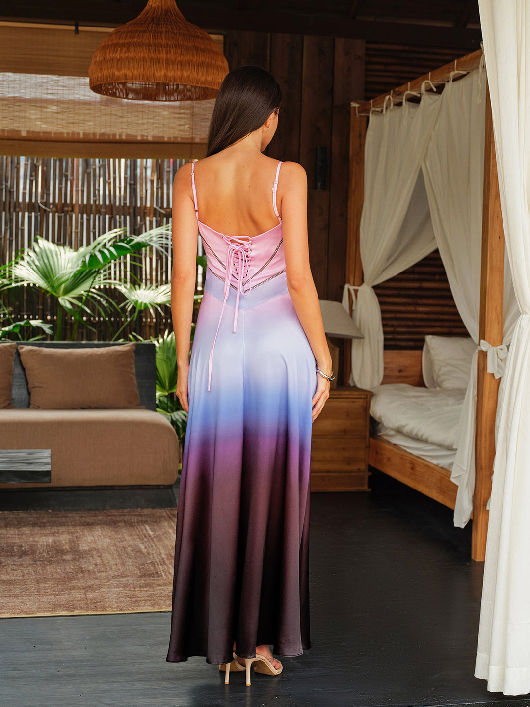 Robe Longue Satin Tie-Dye Gradient à Bretelles Spaghetti avec Dos à Lacets