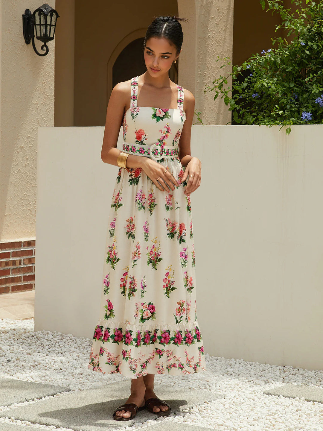 Robe mi-longue ceinturée à imprimé floral