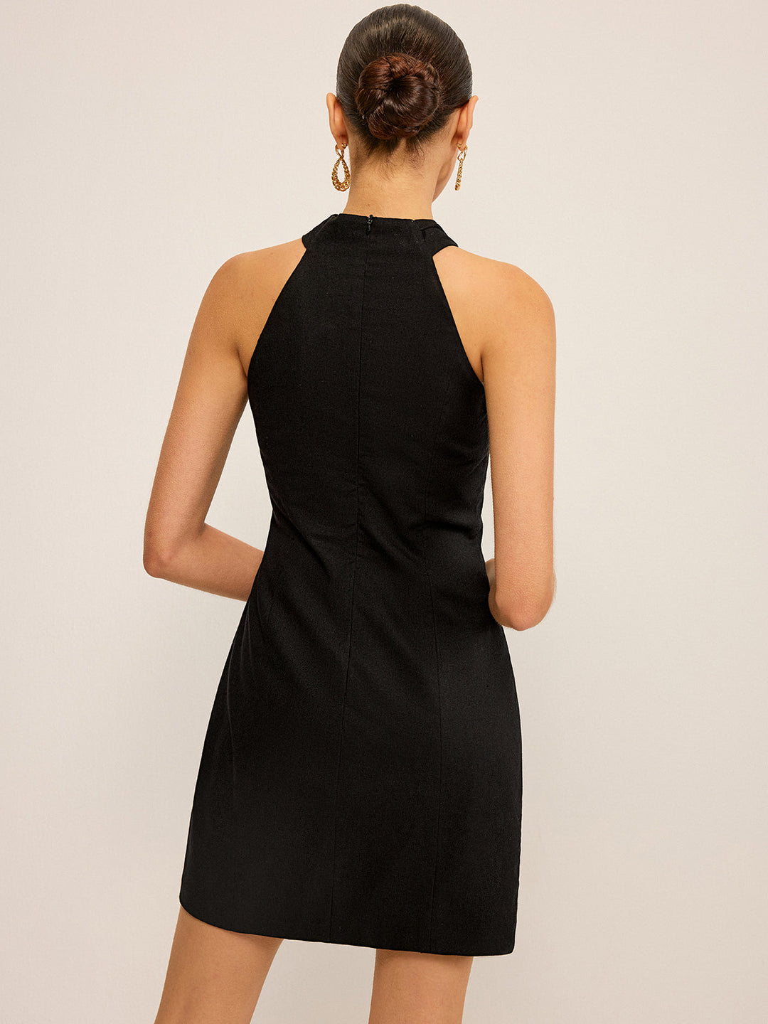 Robe Mini à Col Bardot Boutonnée sur le Devant