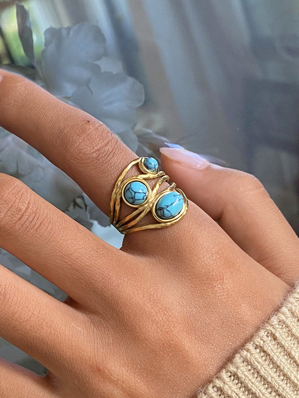 Bague Dorée avec Turquoise Incrustée