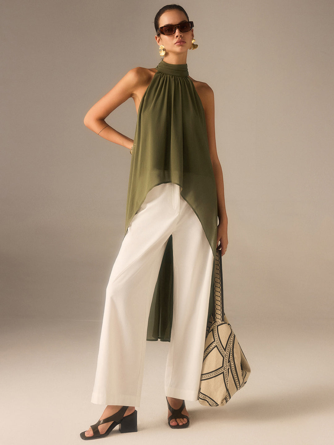 Haut Long Semi-Transparent à Colhalter en Mousseline