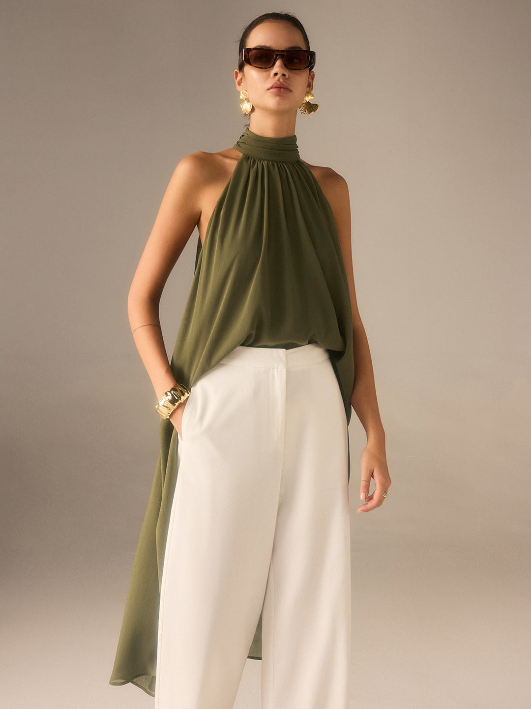 Haut Long Semi-Transparent à Colhalter en Mousseline
