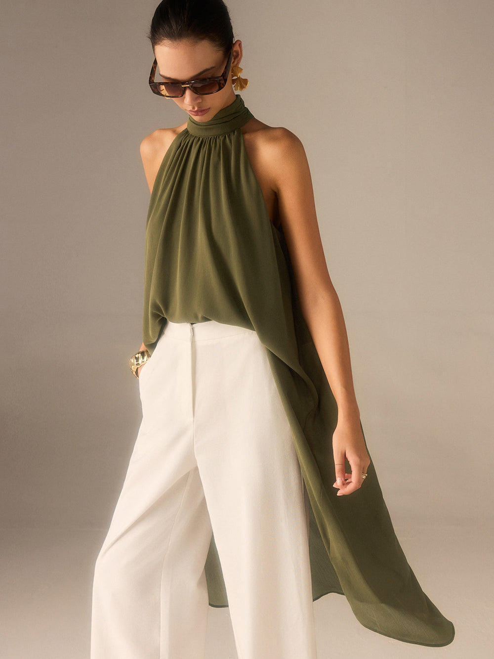 Haut Long Semi-Transparent à Colhalter en Mousseline