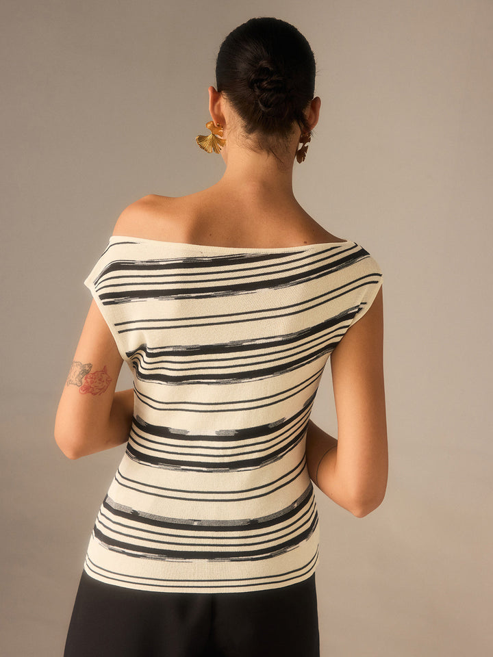 Haut en tricot rayé asymétrique à épaules dénudées