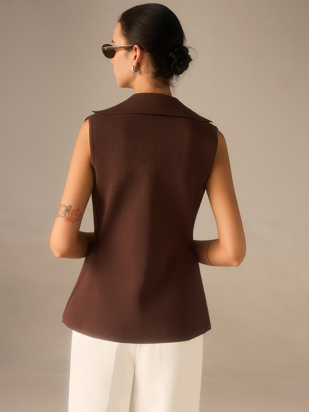 Blazer Tricoté Sans Manches à Boutons en Métal