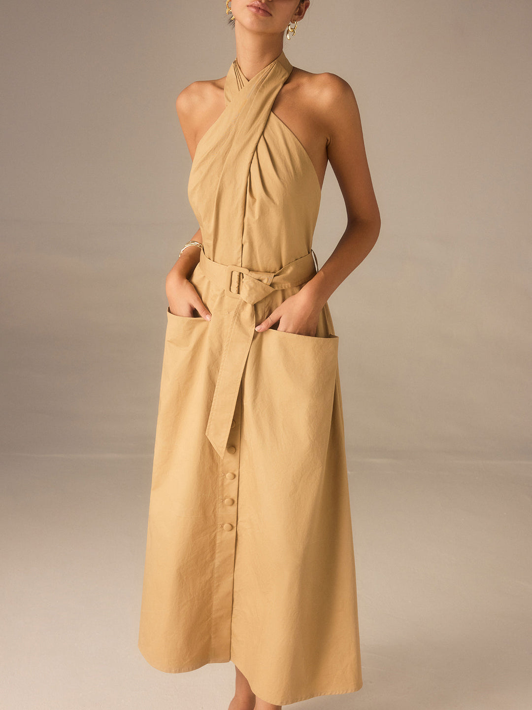 Robe Mi-longue plissée à col bénitier avec ceinture