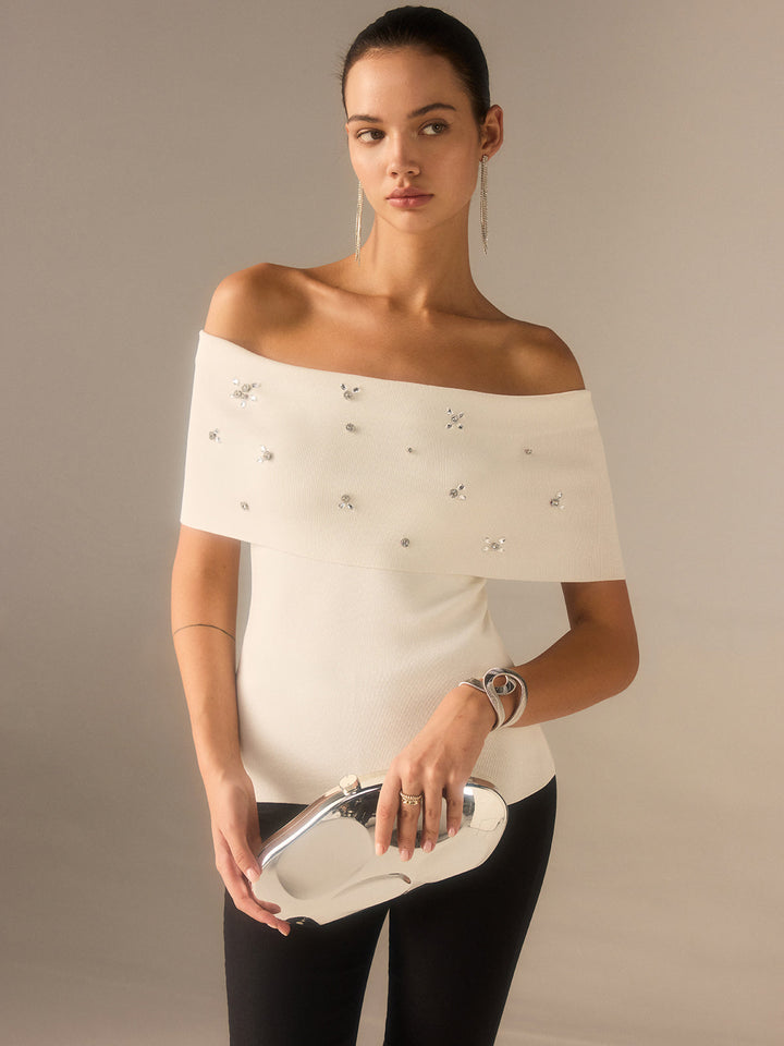 Haut en tricot épaules dénudées avec ornements en cristal
