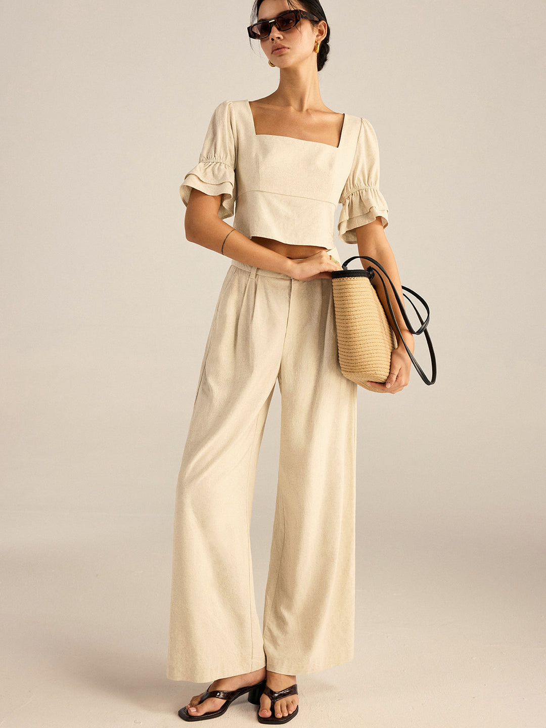 Ensemble haut et pantalon à manches bouffantes et dos à nœuds en coton et lin
