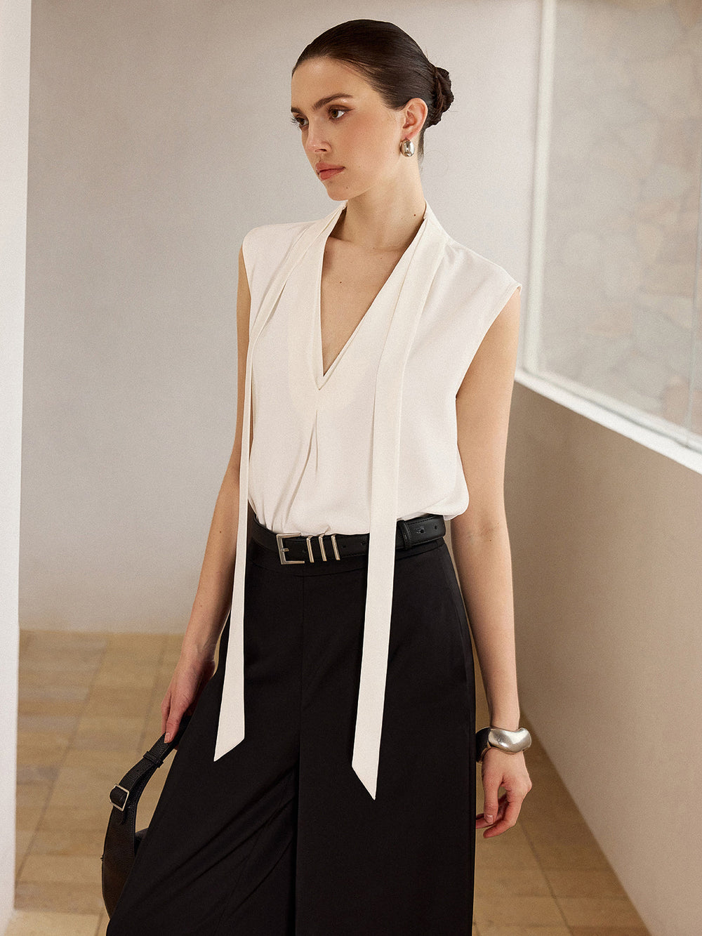 Blouse Sans Manches avec Encolure Cravate