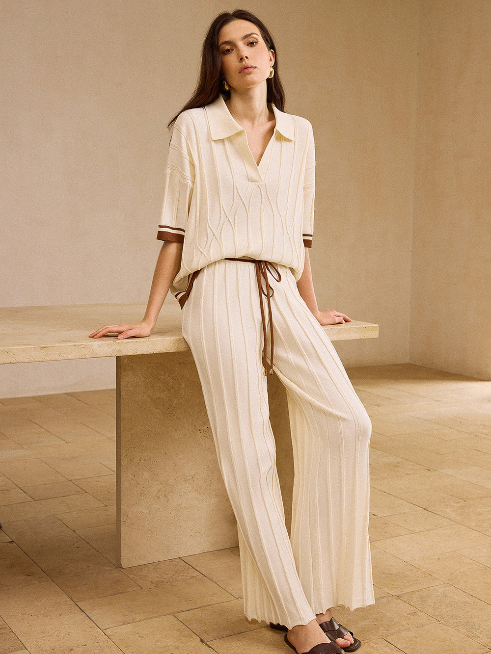 Ensemble pantalon droit à cordon de serrage et haut à col polo à garniture contrastée