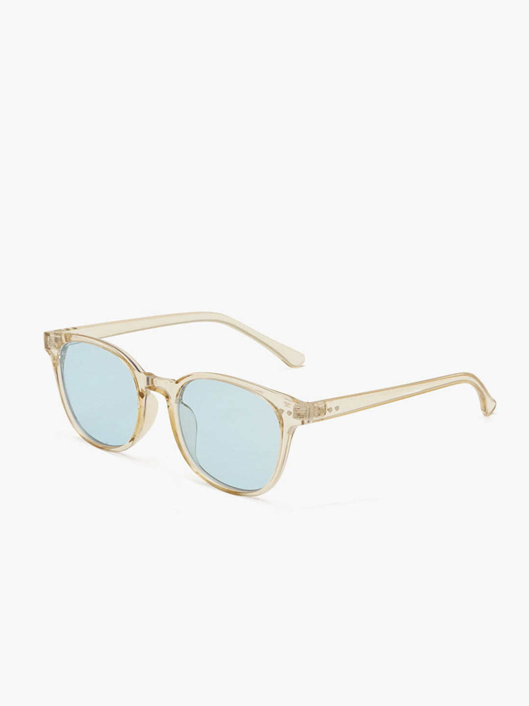 Lunettes de soleil tendance bleu clair