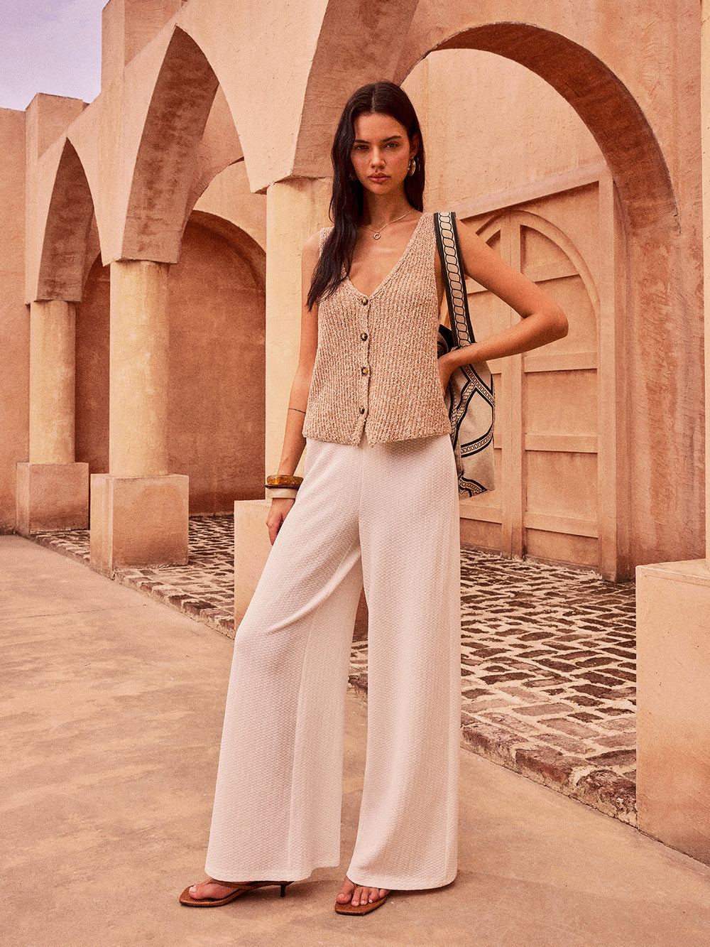 Gilet en tricot à boutons et col en V