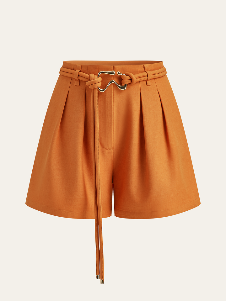 Shorts plissés à taille mi-haute ceinturée