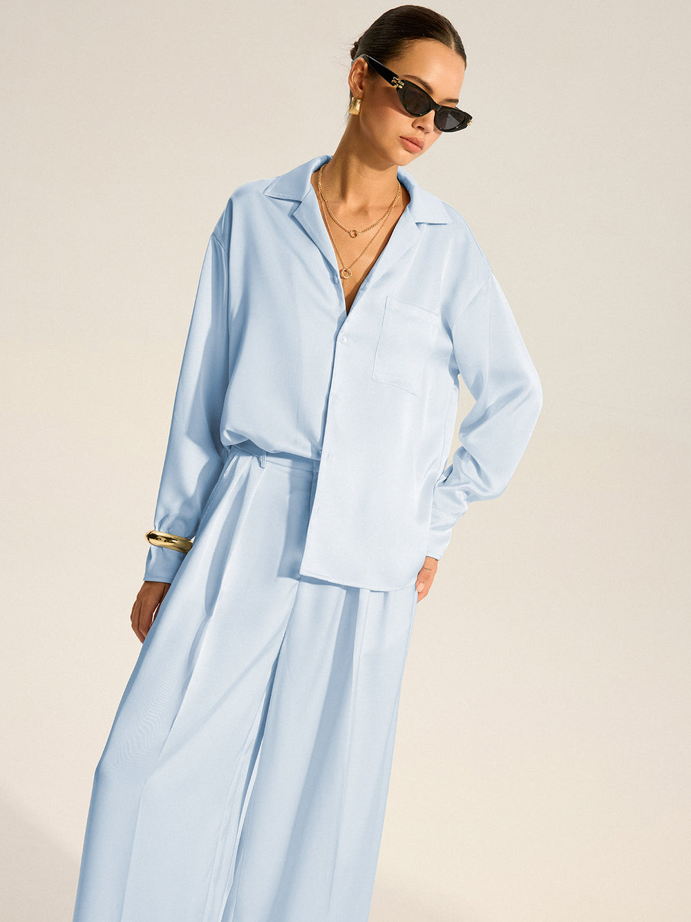 Ensemble Chemise Satinée Oversize et Pantalon Plissé