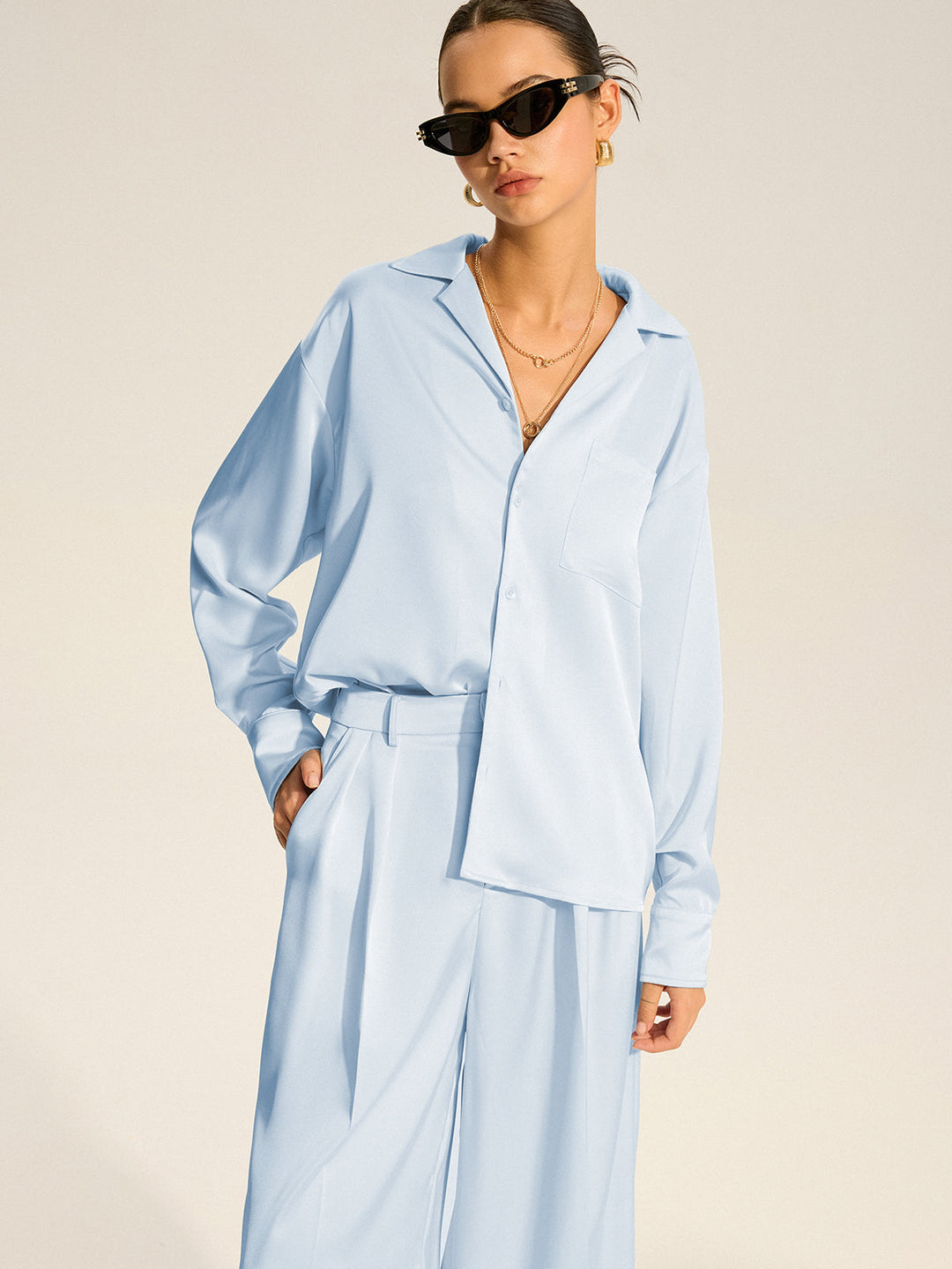 Ensemble Chemise Satinée Oversize et Pantalon Plissé
