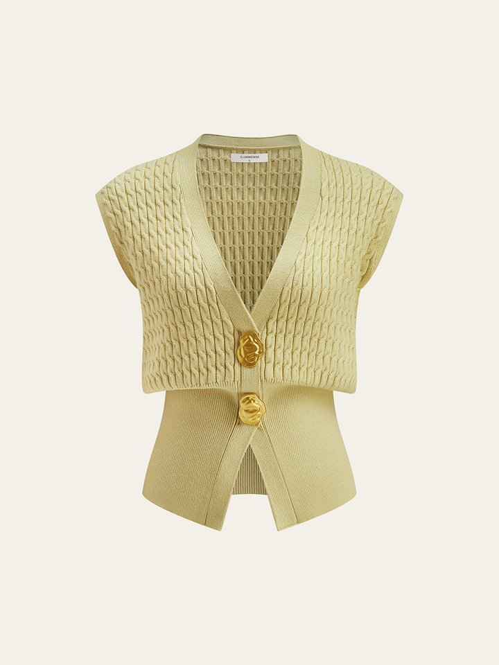 Gilet à col en tricot avec ceinture en métal