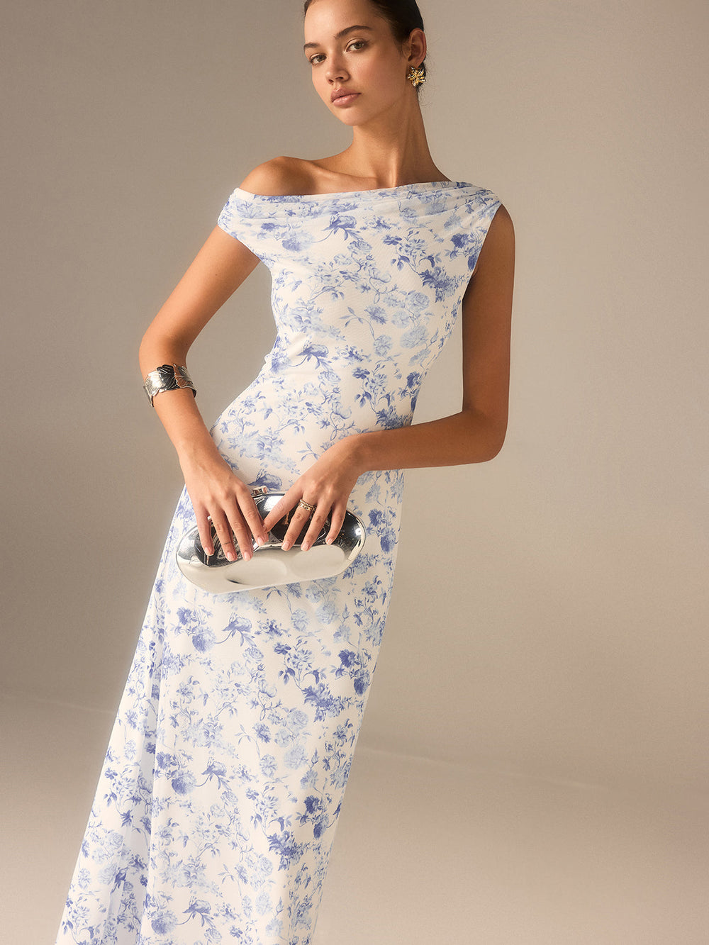 Robe Longue Asymétrique à Épaule Dégagée Florale