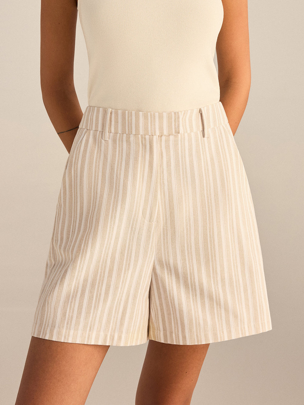 Shorts Mi-Taille à Rayures