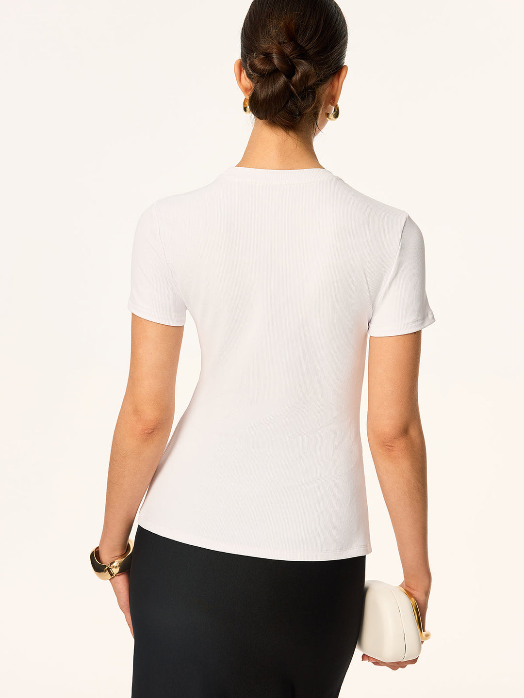 Haut à Manches Courtes avec Embellissements Métalliques et Fente Avant