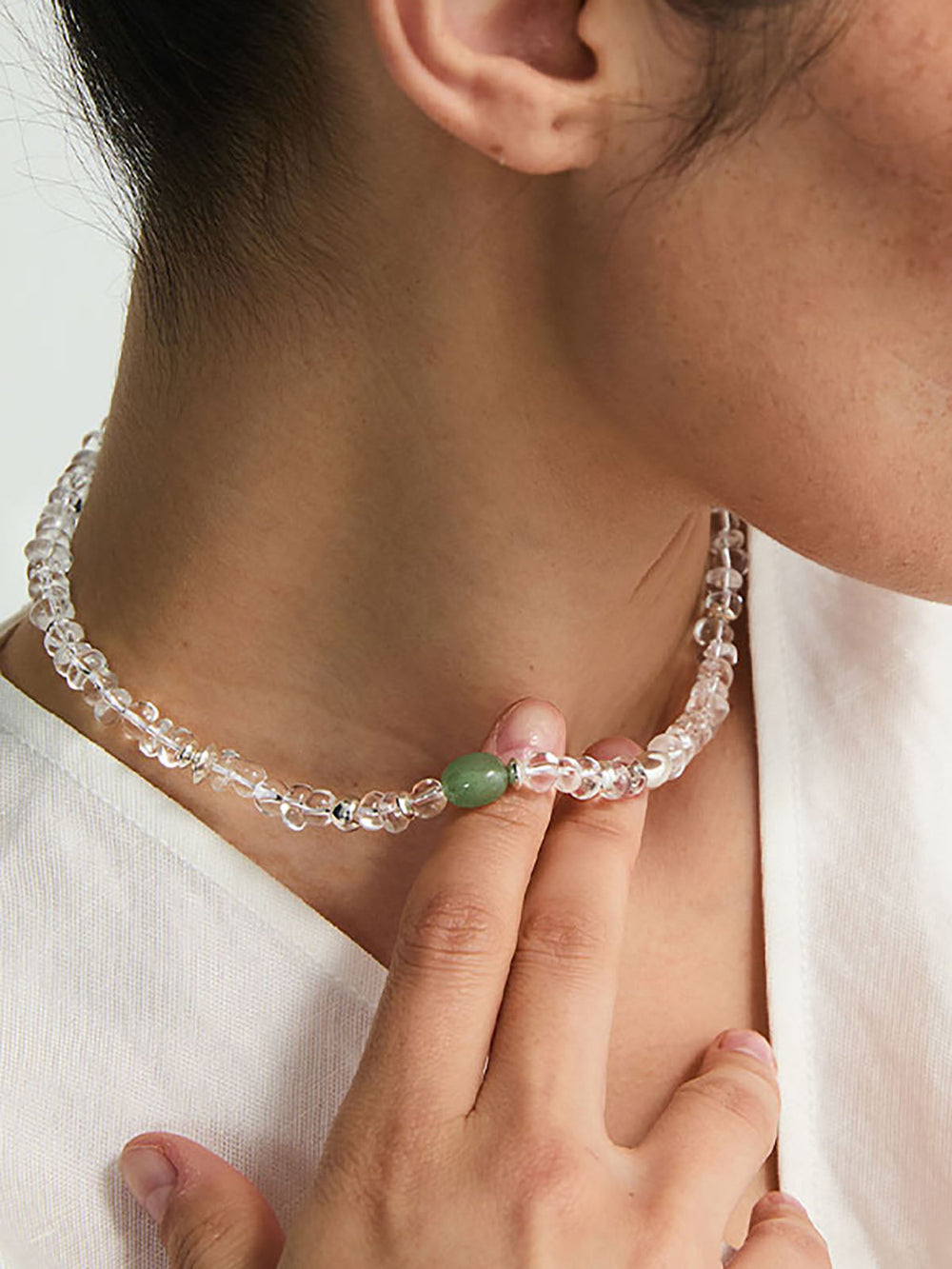 Collier Ras du Cou en Cristal Clair avec Accents de Pierre Verte