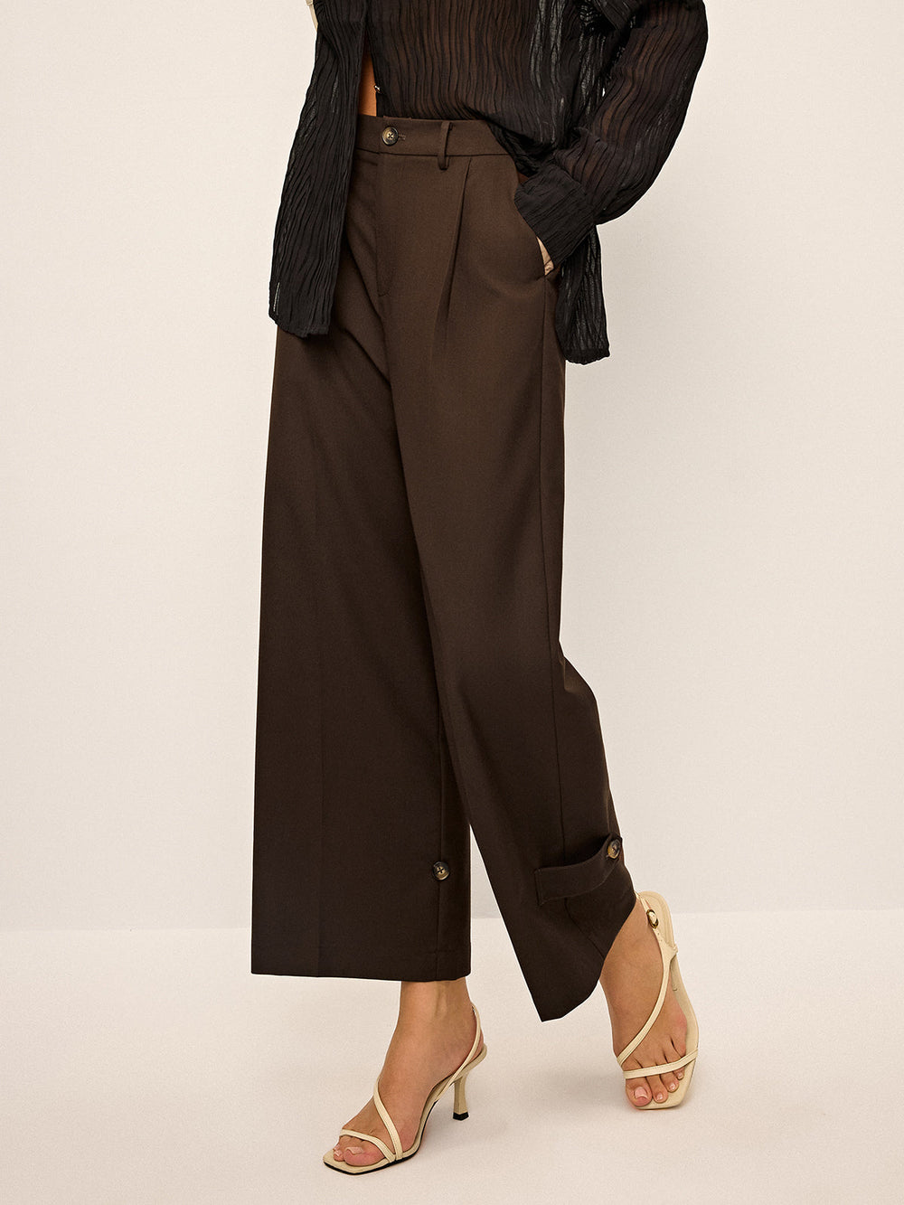 Pantalons Amples Plissés avec Détail Bouton à la Cheville