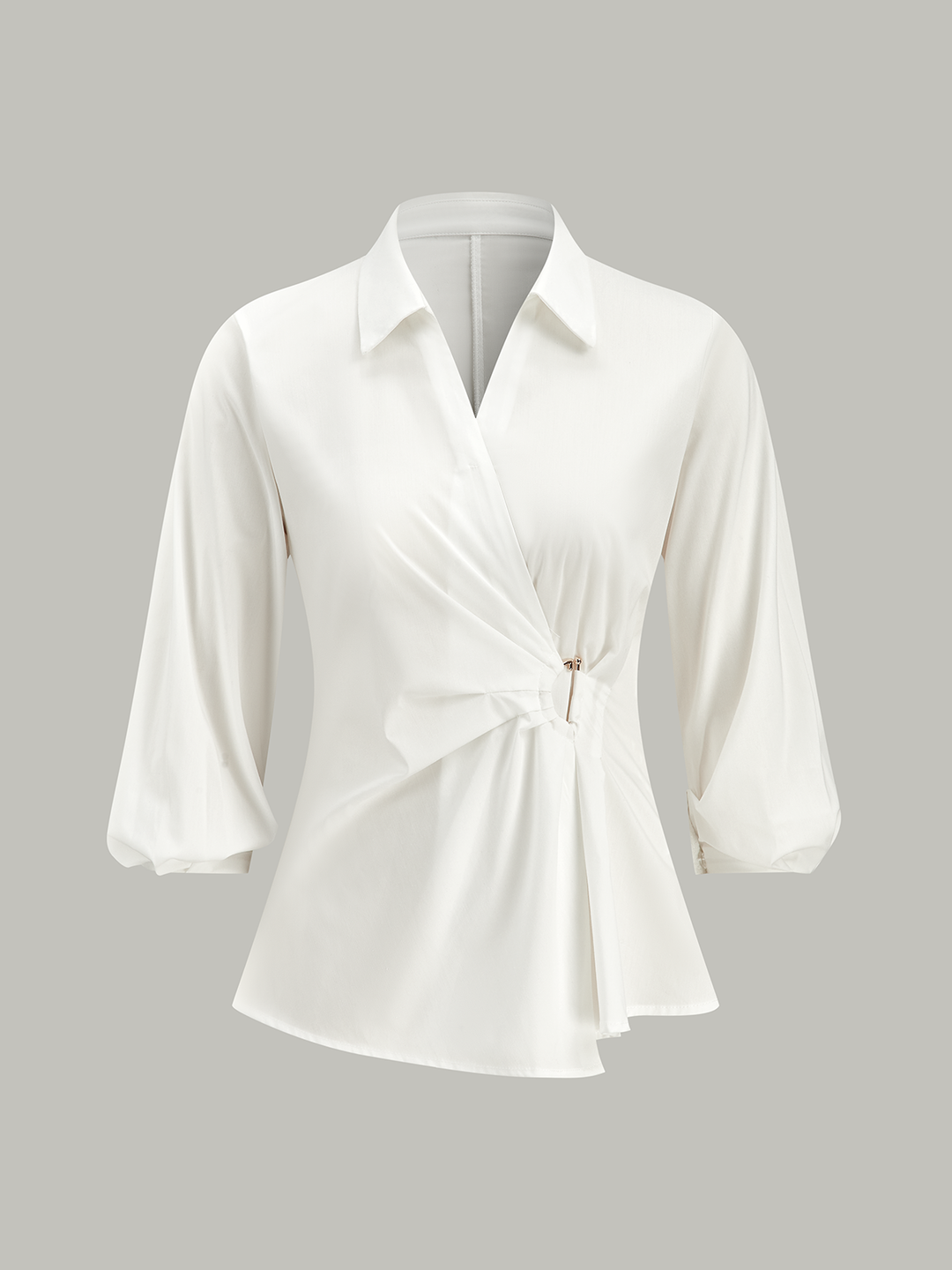 Chemise asymétrique à boucle métallique
