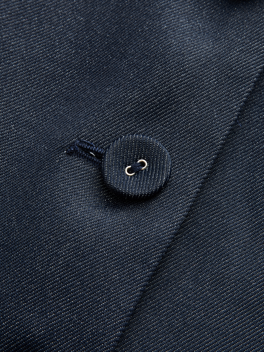 Robe mi-longue en jean à ruchés et col en V