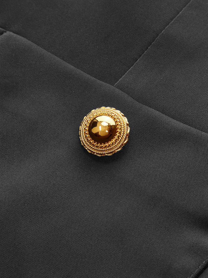 Robe Courte à Boutons Métalliques et Ourlet Volanté sans Ceinture