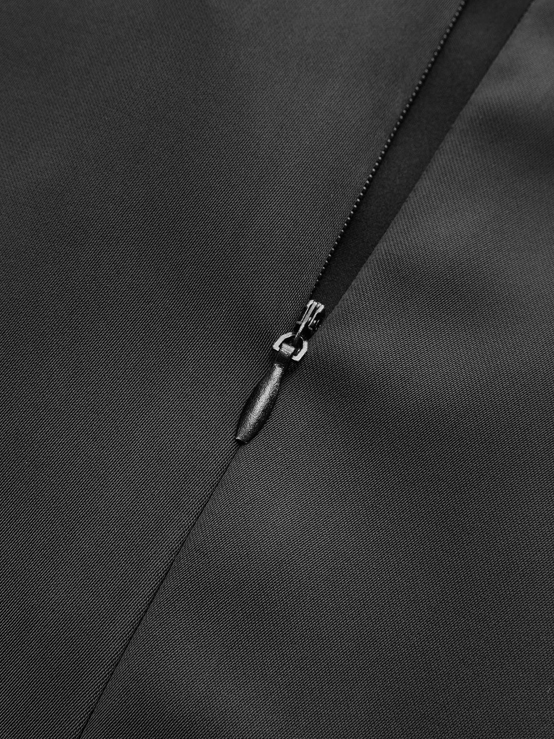 Robe Courte à Boutons Métalliques et Ourlet Volanté sans Ceinture
