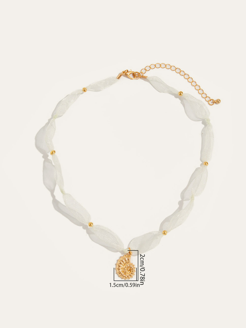 Collier Pendentif Coquillage Perlée en Tulle