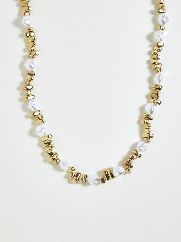 Collier ras-du-cou perles et or