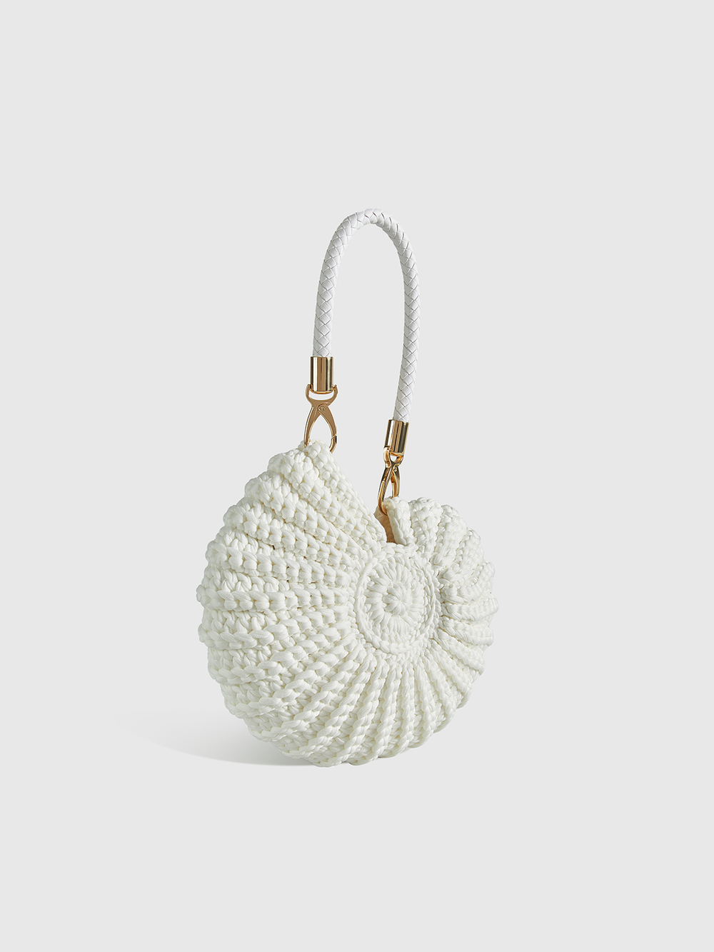 Sac à main en forme de conque au crochet