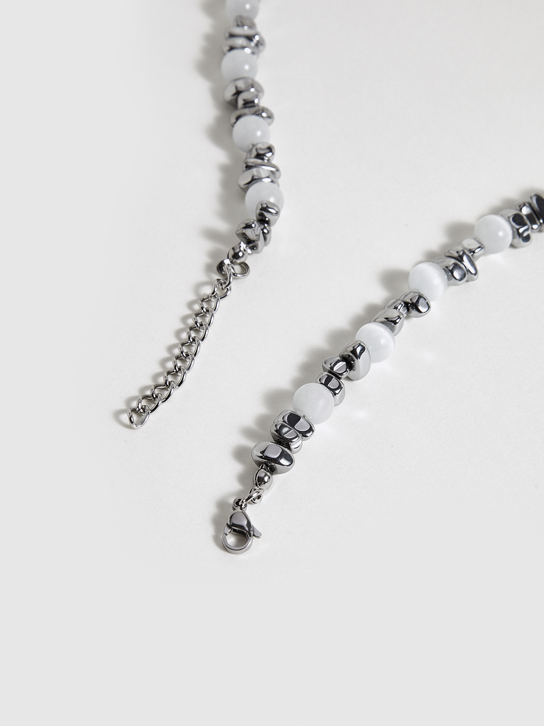 Collier Ras du Cou Perlé en Argent