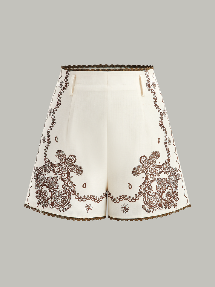 Short uni imprimé floral avec bordures en dentelle et ceinture