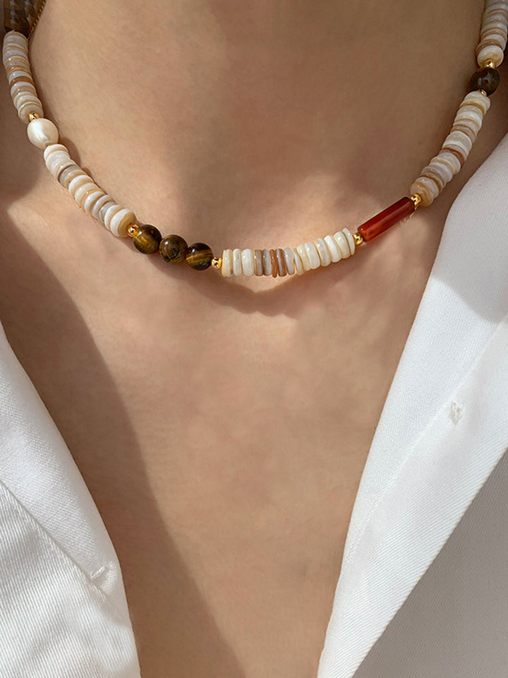 Collier Ras du Cou en Œil de Tigre et Nacre