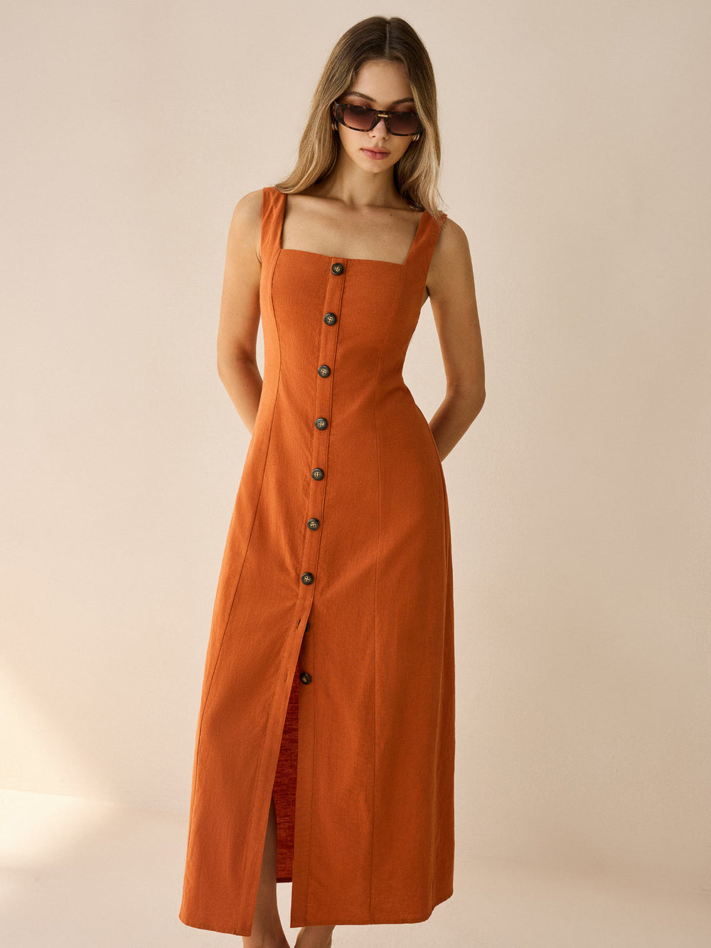 Robe Longue à Col Carré Boutonnée avec Fente