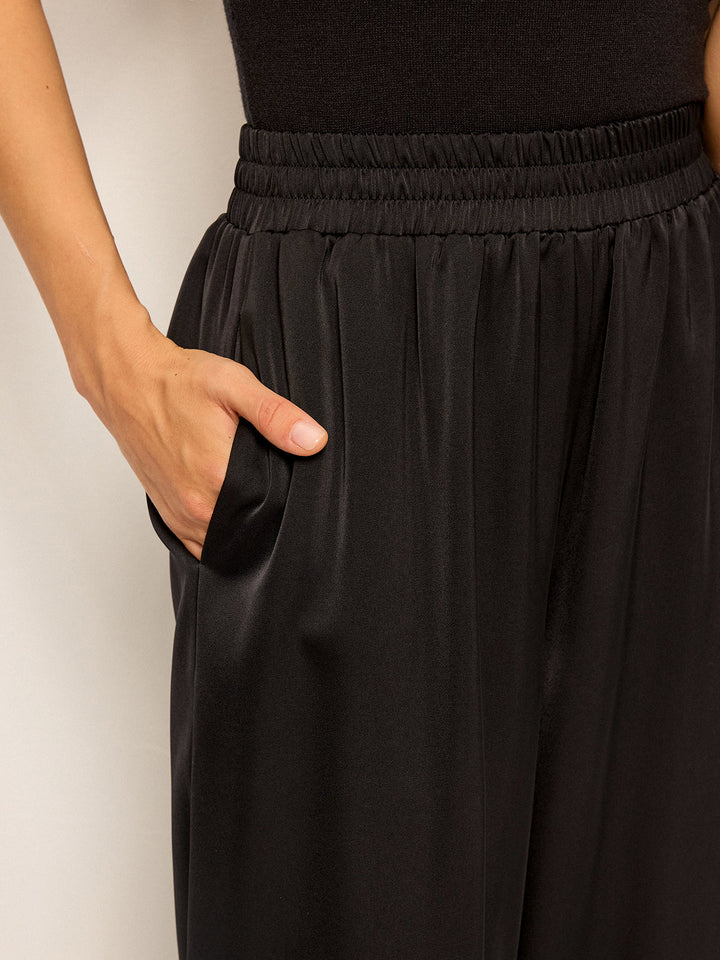 Pantalon Large Satin avec Revers Contrastants
