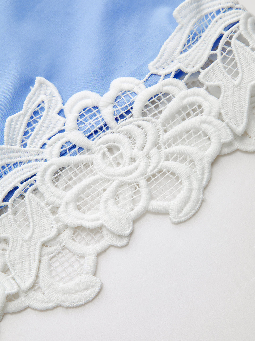 Robe Chemise Asymétrique à Bordure en Dentelle
