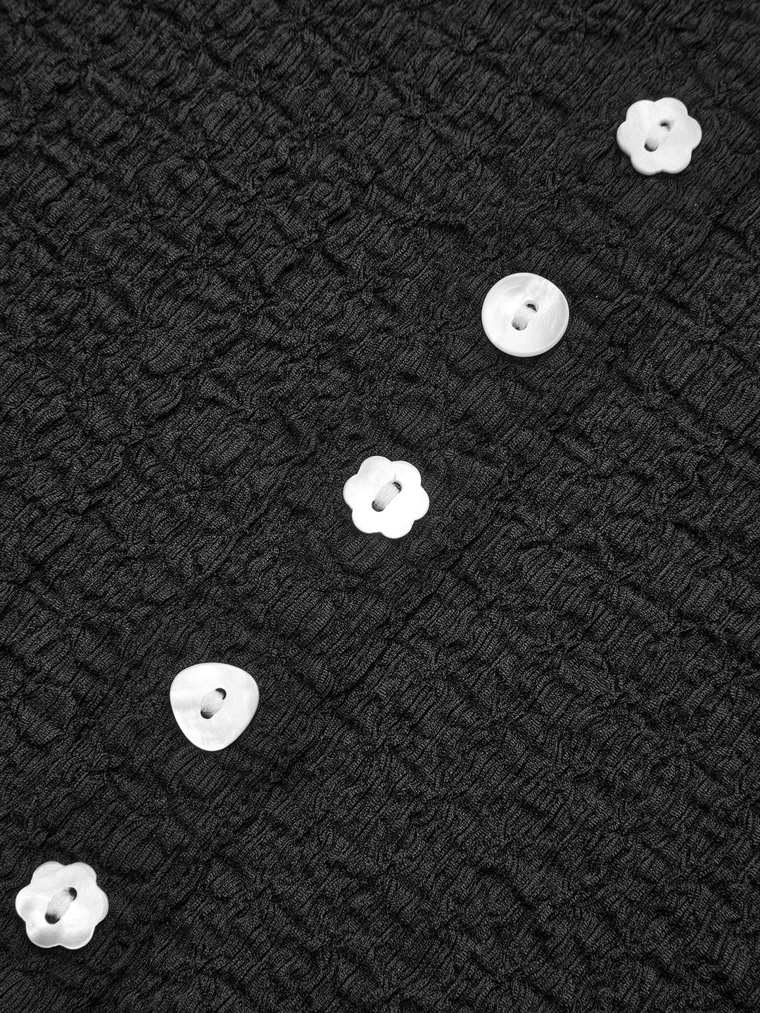 Ensemble Haut à Boutons Décoratifs et Jupe Midi