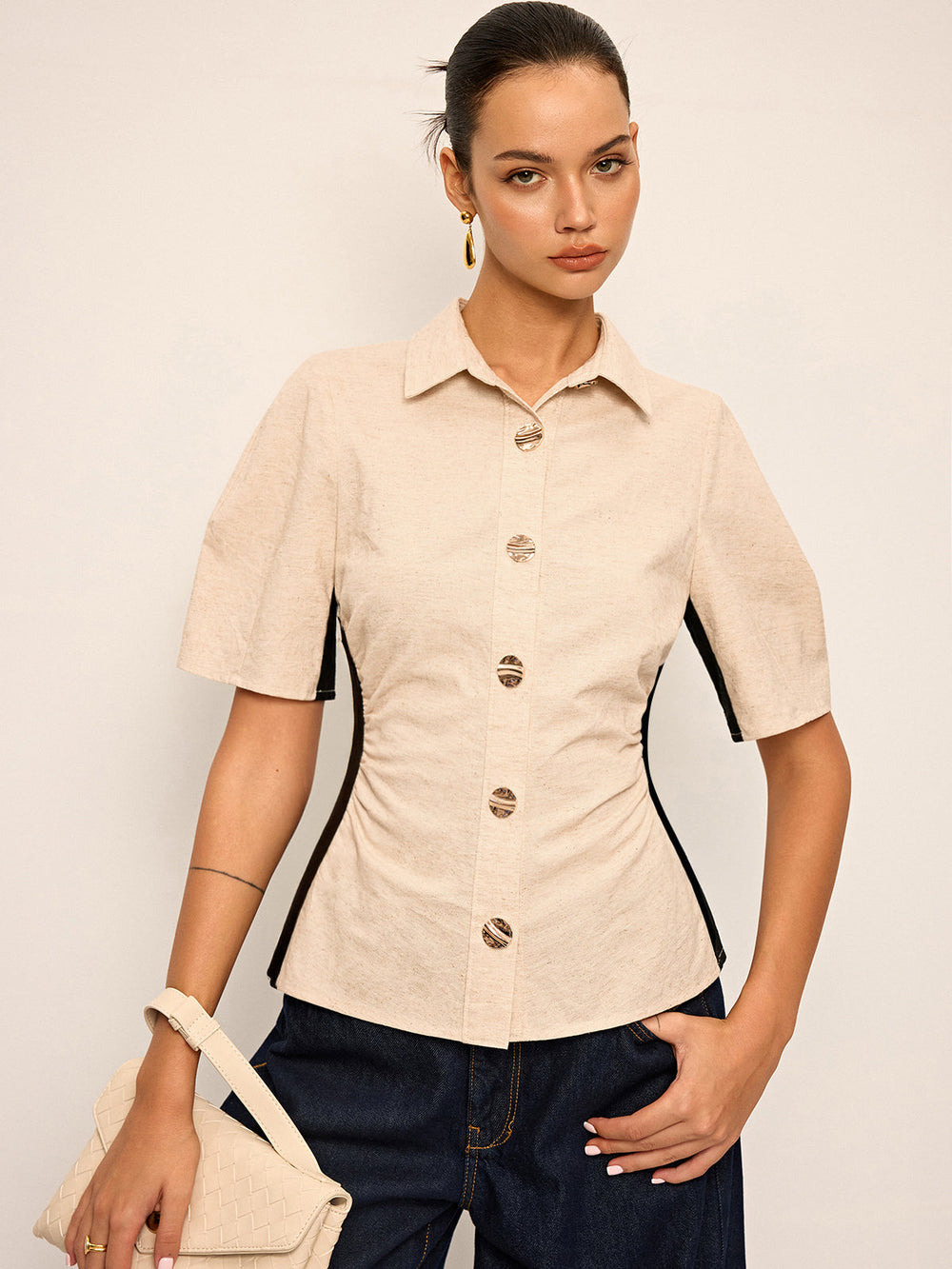 Chemise à Ruchés Contrastée en Coton et Lin