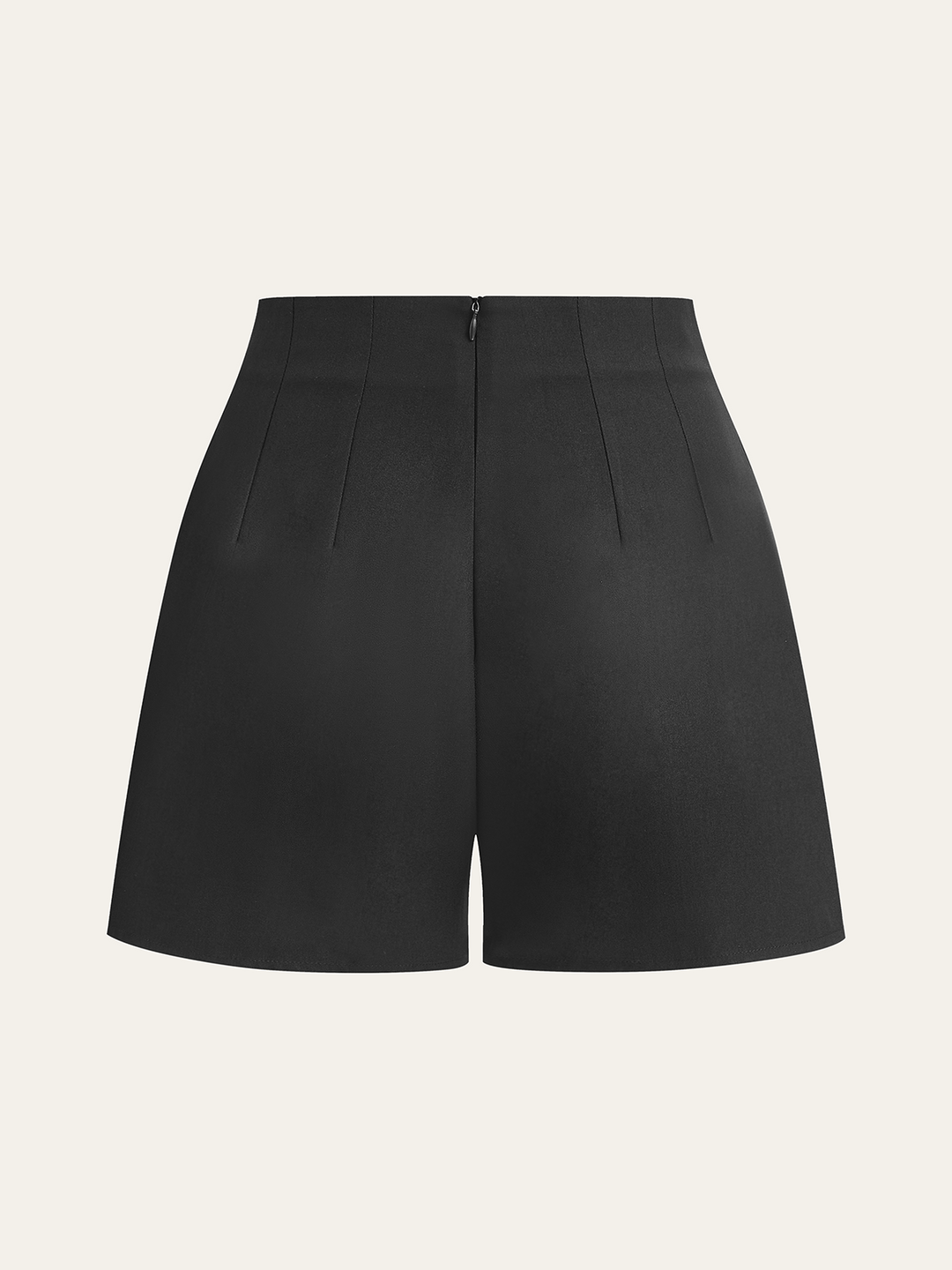 Shorts plissés taille mi-haute avec bouton métallique