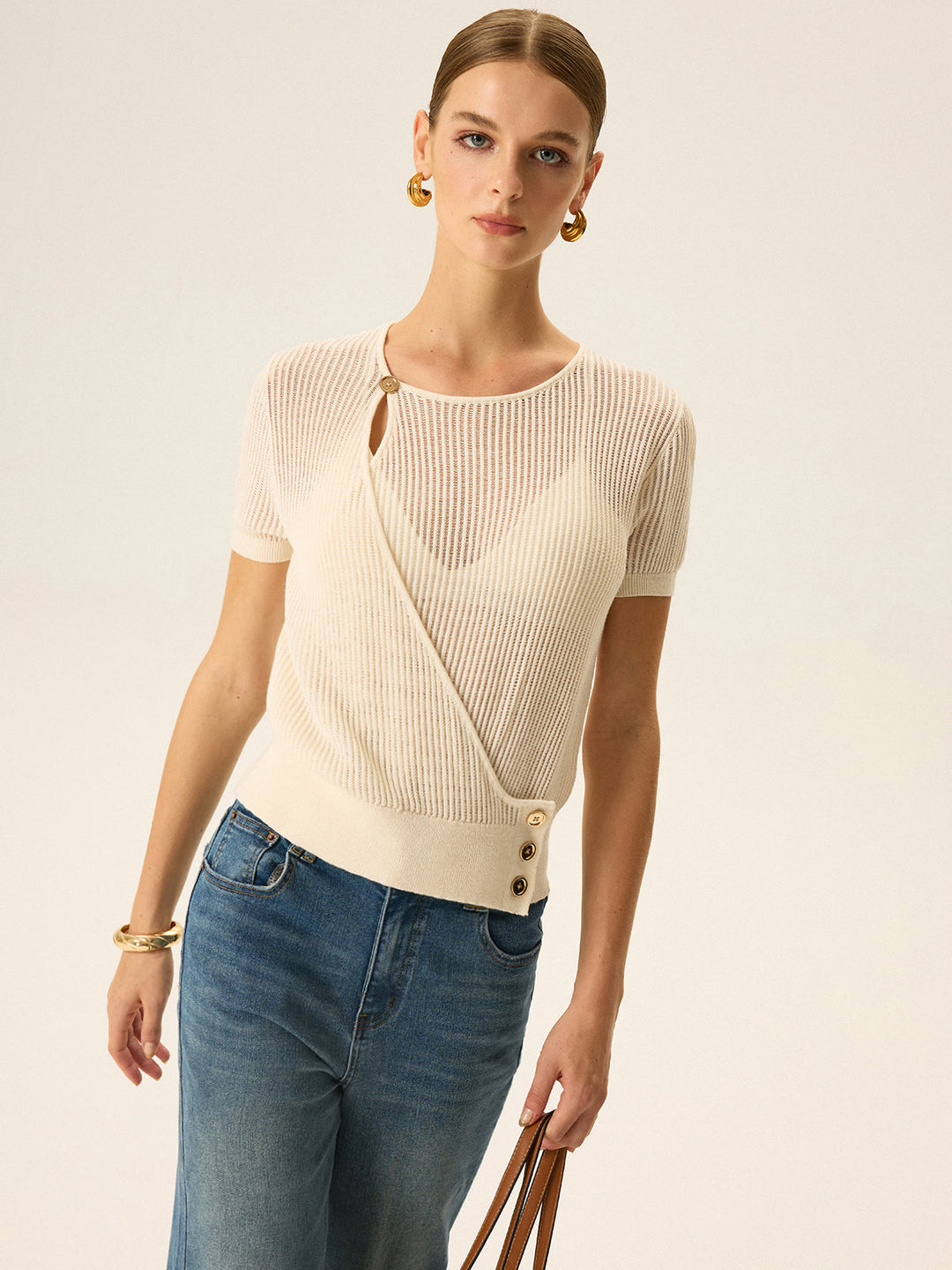 Haut en tricot asymétrique à boutons