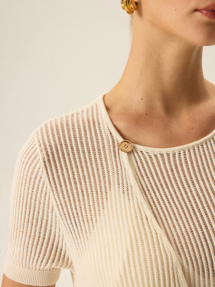 Haut en tricot asymétrique à boutons