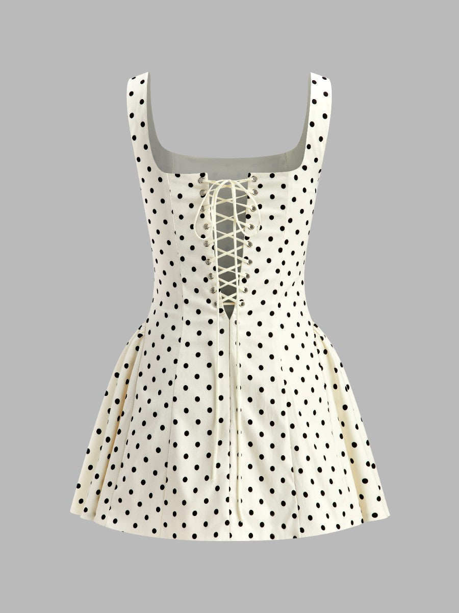 Robe à lacets dos à pois