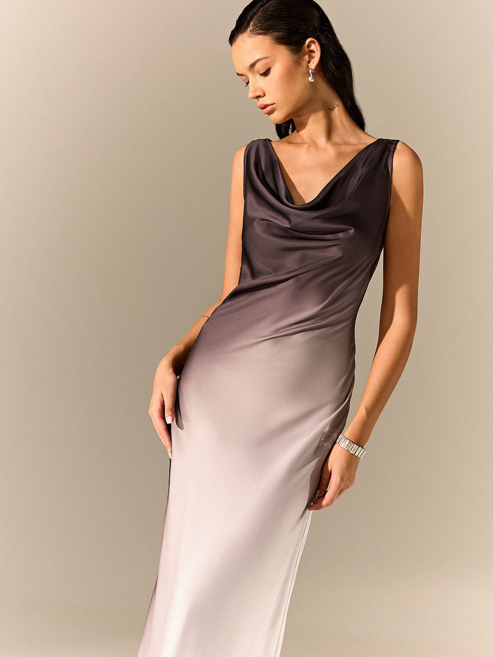 Robe Longue à Col Cheminée en Satin Ombré