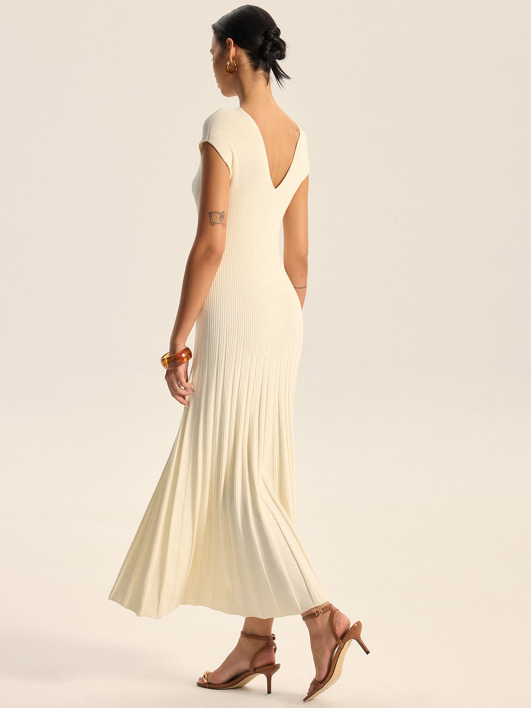 Robe Mi-longue Ajustée en Tricot Nervuré à Col en V Sans Ceinture
